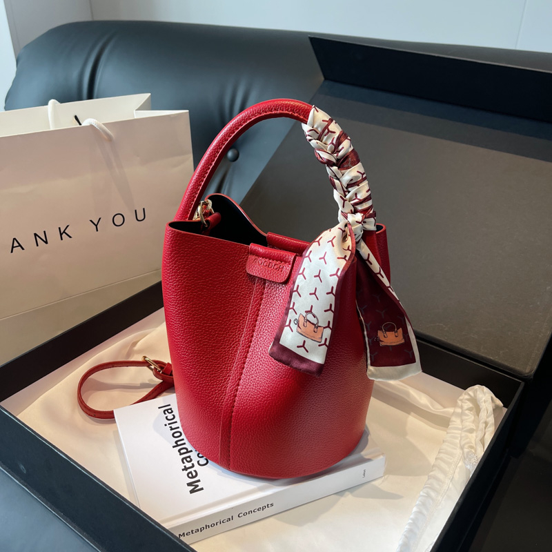 Luxury Bags For Women Sale - Красные сумки через плечо и через