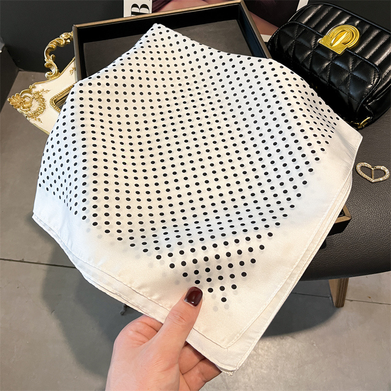 Роскошные новые шарфы с принто – обзор и цена Luxury Bags In China