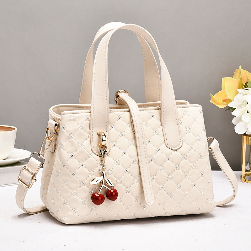 Новая женская сумка через плеч – обзор и цена Tote Bag Leather Monogram